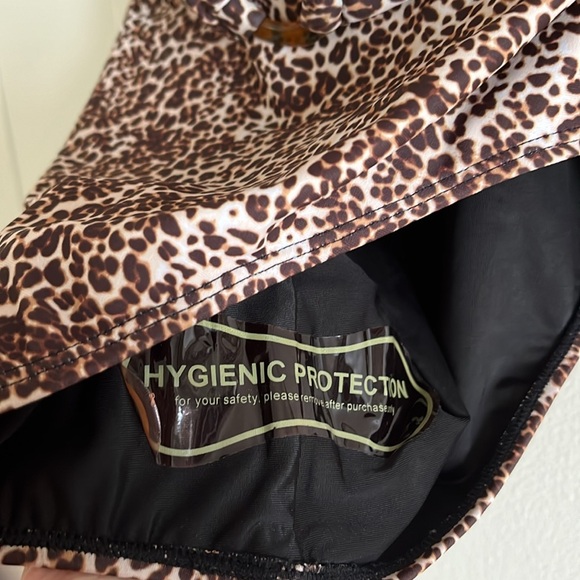 NEW Amalfi Belted One Piece Leopard Swimsuit - Picture 3 of 3